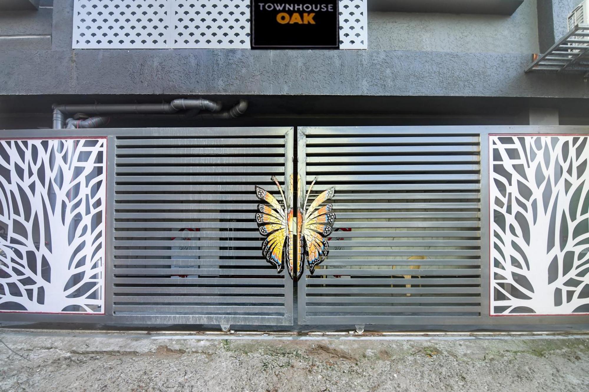 Super Townhouse Oak Sayhallo Ecstasy 부바네스 외부 사진